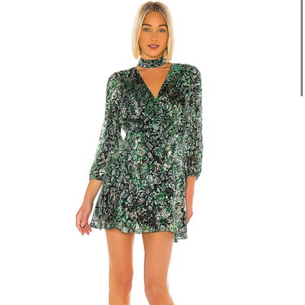 Alice + Olivia Emerald Snakeskin Blouson Sleeve V Neck Aesthetic Rita Mini Dress